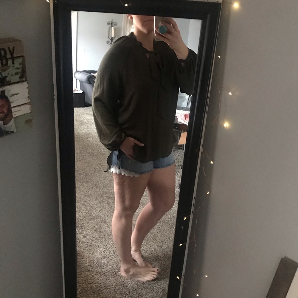 Army green blouse - Picture 5 of 5